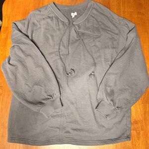 Gray Long-Sleeve Pullover